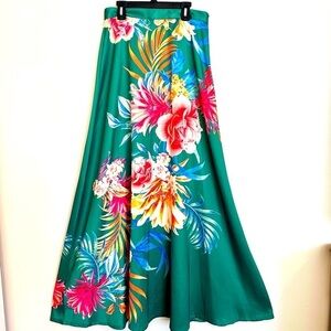 Kosmios Green Floral Maxie Skirt Size Medium